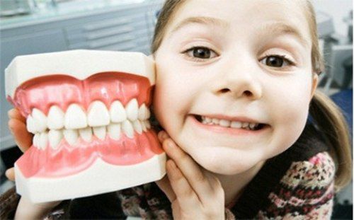 Tạo cho trẻ thói quen chăm sóc răng miệng